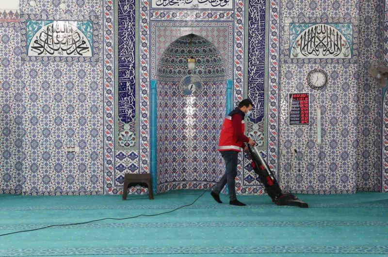 HBB’NİN ÇALIŞMALARI İLE İBADETHANELER TERTEMİZ