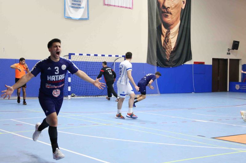 ÇUKUROVA DERBİSİNDE ZAFER HATAY BÜYÜKŞEHİR BELEDİYESPOR’UN