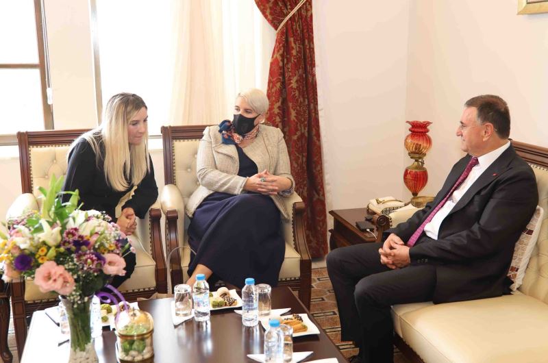 “BÖLGEDE 9 YILDIR İNSANLIK DRAMI YAŞANIYOR”