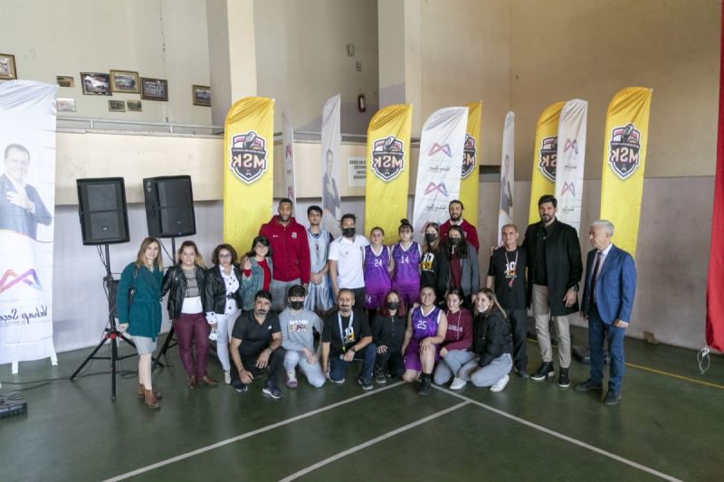 Büyükşehir MSK Erkek Basket Takımı’nın Devleri, Liselilere Karşı Ter Döktü