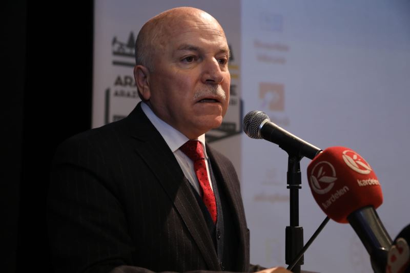 BİLİMİN KALBİ ARAZİ YÖNETİMİ VE ARAZİ KULLANIM PLANLAMASI ÇALIŞTAYI’NDA ATTI