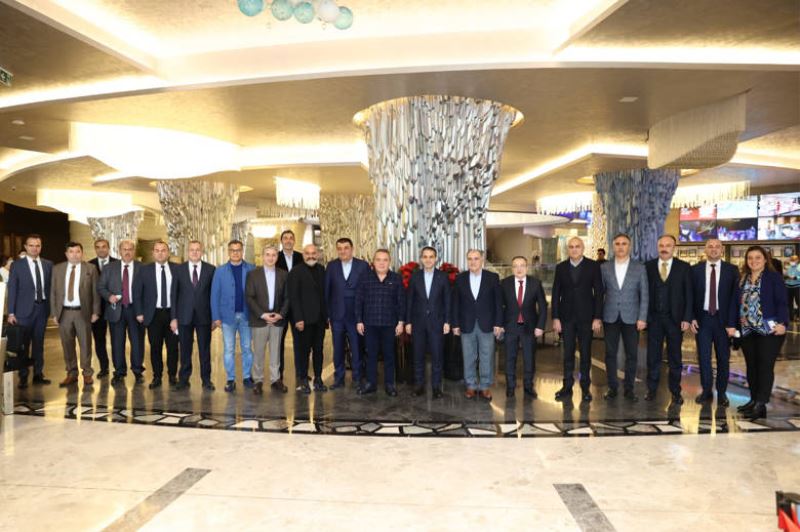 Başkan Böcek turizmcilerle Lara-Kundu turizm yolu projesini anlattı