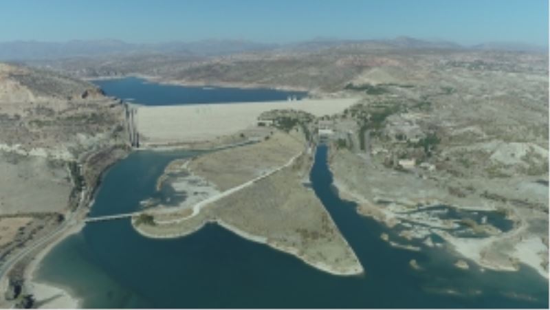 Bölge gençleri için cazibe merkezi olacak kampın yapımı başladı