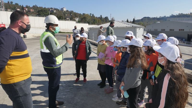 BÜYÜKŞEHİR ÖĞRENCİLERE SIFIR ATIK BİLİNCİ AŞILIYOR