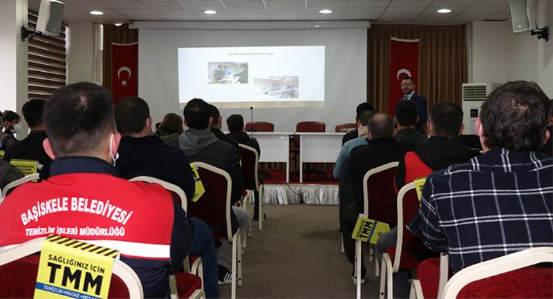 Sokak hayvanlarını yakalama ve toplama eğitimi