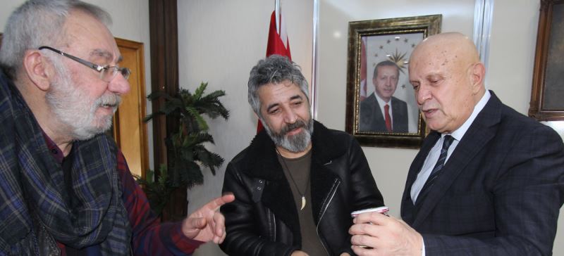 ÜLKÜCÜ SANATÇILARDAN BELEDİYE BAŞKANIMIZA ZİYARET