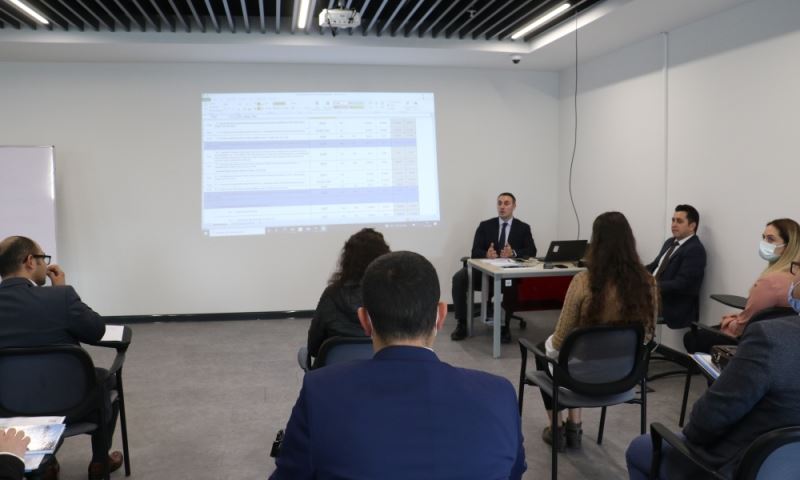 Büyükşehir’de Mezarlıklar Dairesi Birim Amirleri ile Toplantı