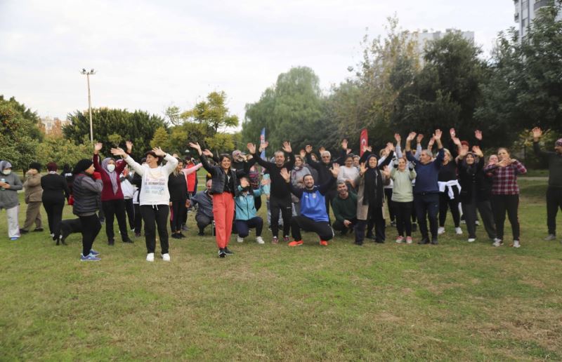 Büyükşehir’in deneyimli eğitmenleri eşliğinde spor