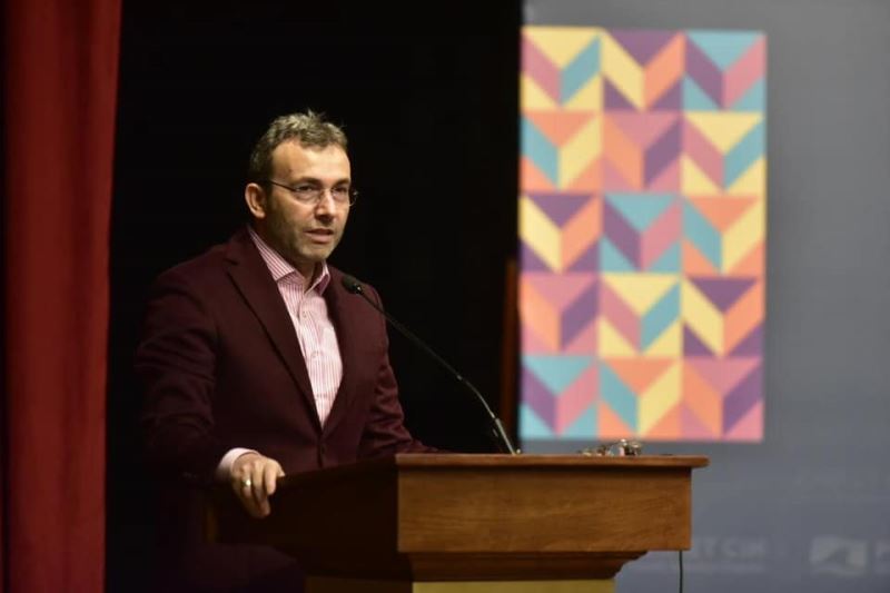 Pendik Belediyesi Yunus Emre’nin Vefatı’nın 700. Yılı etkinlikleri kapsamında panel düzenledi.