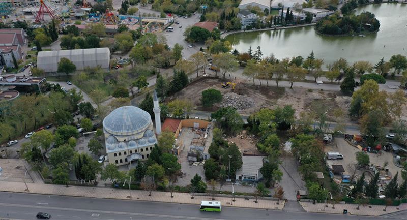 İzmit Millet Bahçesi için yıkımlar devam ediyor