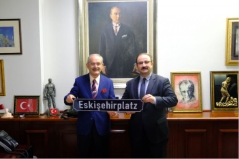 FRANKFURT İLE ESKİŞEHİR’İN KARDEŞLİĞİ ÇOK GÜÇLÜ