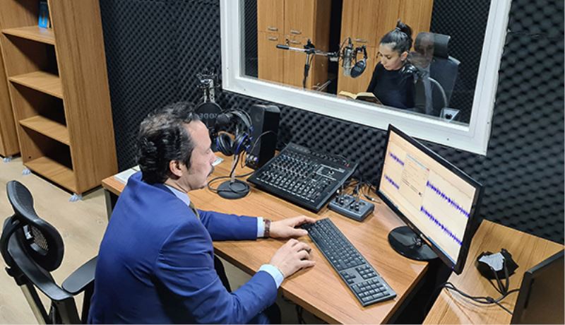 Kitapların Sesi Olun!