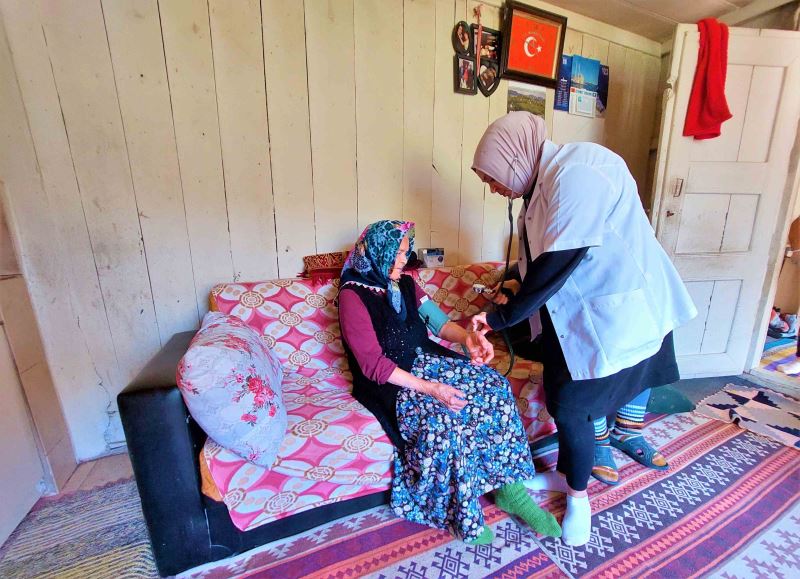 BAŞKAN AŞKIN TÖREN İNSAN ODAKLI HİZMETLERİYLE GÖNÜLLERİ FETHETMEYE DEVAM EDİYOR