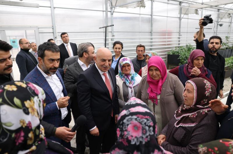 Üretim aşkıyla tarladan seraya indiler