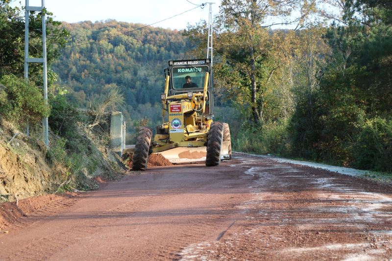 Ekiplerimiz Fatsa Mevkiinde Sıcak Asfalt öncesi zemin hazırl..