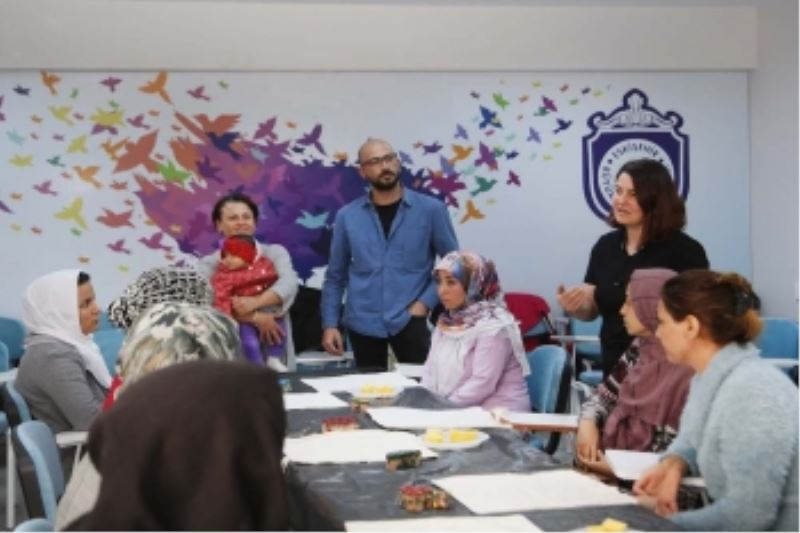 TARIM İŞÇİSİ KADINLAR İÇİN EĞİTİMLER DEVAM EDİYOR