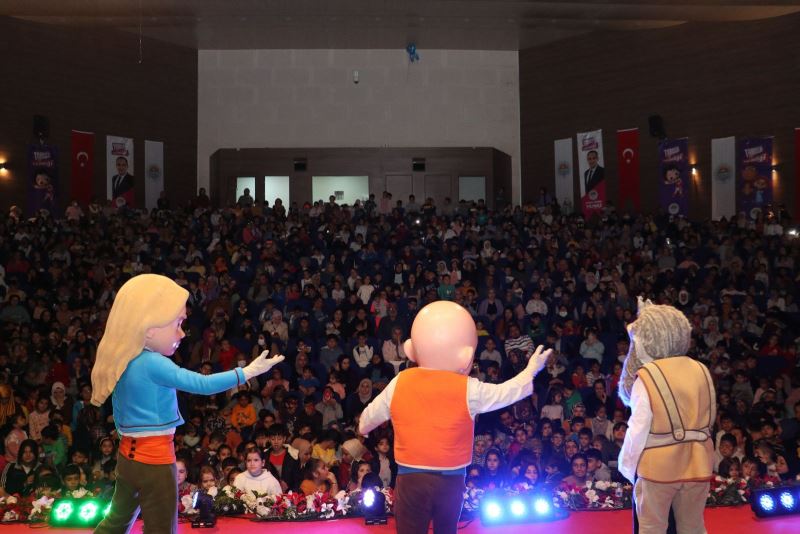 TOROSLAR’DA ÇOCUK OLMAK VARMIŞ!