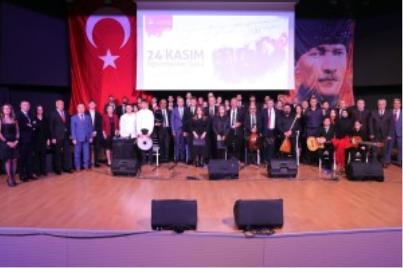 ÖĞRETMENLERİMİZİN GÜNÜNÜ KUTLADIK