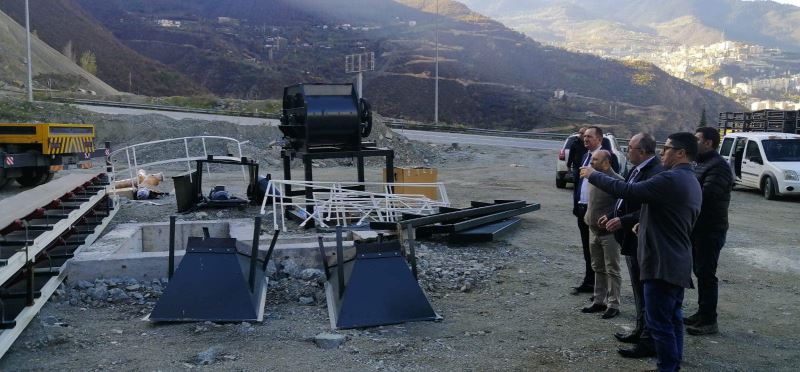 BAŞKAN ELÇİN KİLİT PARKE TESİSİNDE İNCELEMELERDE BULUNDU