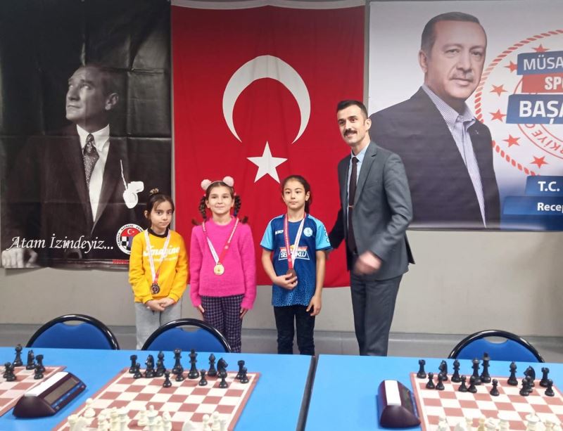 KARATAY’IN SATRANÇ TAKIMI’NDAN ÖNEMLİ DERECELER