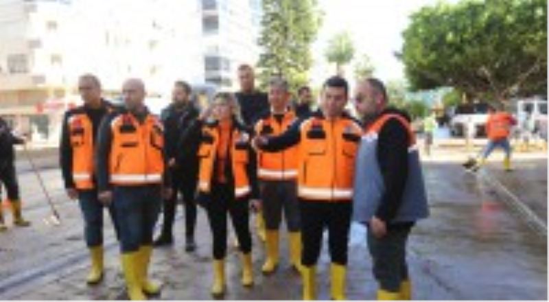 Tütüncü; “Yaralar sarılana kadar Kumluca’dayız”