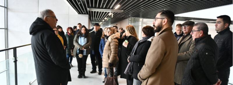 Başkan Gökhan ve Meclis Üyeleri Yeşil Yerel Yönetim Binasını Gezdi