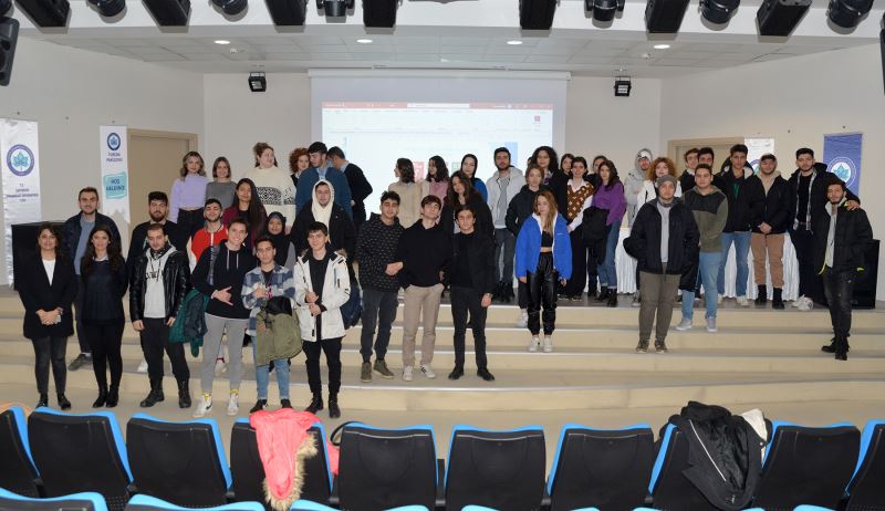 ESOGÜ ÖĞRENCİLERİNE İKLİM DEĞİŞİKLİĞİ VE SÜRDÜRÜLEBİLİR KALKINMA AMAÇLARI ANLATILDI