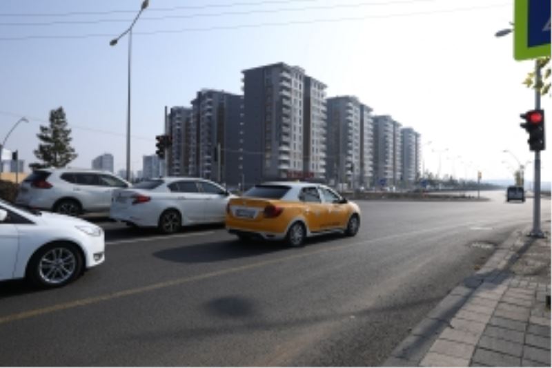 Kavşak sinyalizasyon çalışmaları sürüyor