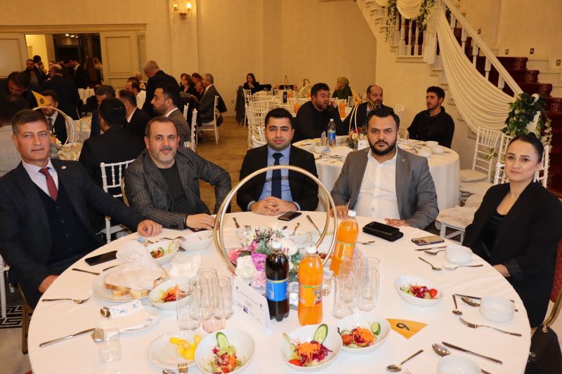 İZMİT BELEDİYESİ YÖNETİCİLERİ MESLEKTE ONUR GECESİ’NDE İMO ÜYELERİNİ YALNIZ BIRAKMADI