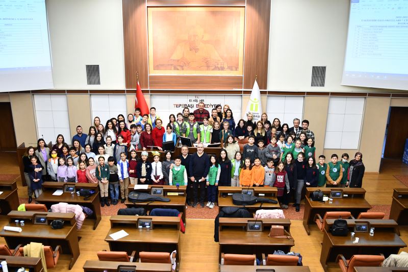 EKO-OKULLAR ÇEVRE ÇOCUK MECLİSİ BAŞKANINI SEÇTİ