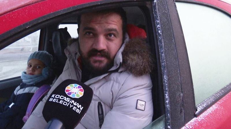 BAŞKAN ÇOLAKBAYRAKDAR’A, 4 CADDEYİ BİRBİRİNE BAĞLAYAN ‘AKILLI KAVŞAK’ TEŞEKKÜRÜ