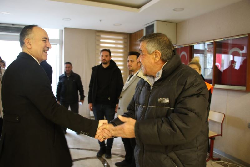 BAŞKANIMIZ MEHMET SAYGILI ŞEHİT EŞİ MUAZZEZ ÇOBAN’IN İSMİNİ KURRADA ÇEKTİ