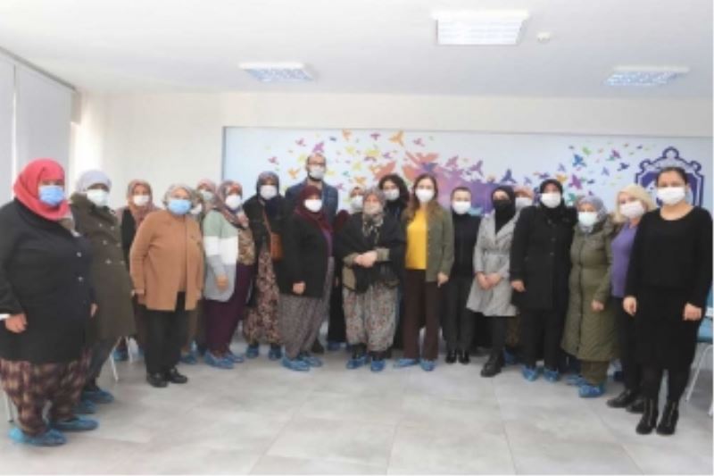 TARIM İŞÇİSİ KADINLAR İÇİN EĞİTİMLER DEVAM EDİYOR