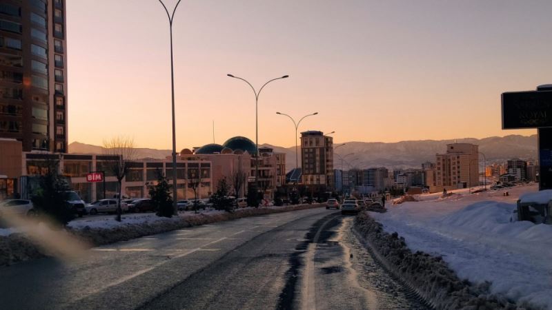 1300 Yol Ulaşıma Açıldı