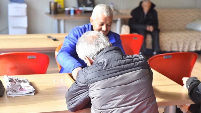 Büyükşehir Belediyesi ekipleri evsiz yurttaşlar için sahada