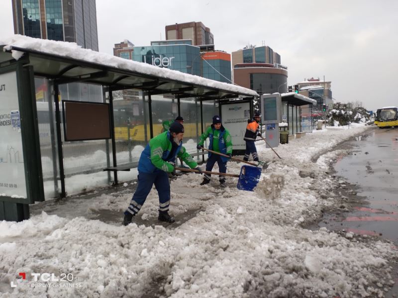 AKŞAM BÖLGESEL KAR GEÇİŞLERİ BEKLENİYOR