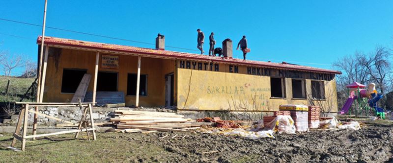 Eski okul binası çok amaçlı tesise dönüşüyor