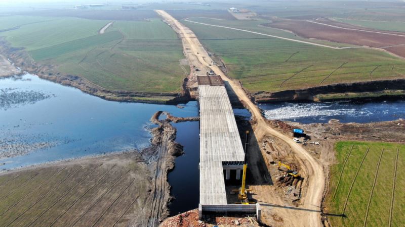 Yeni Köprüde Son Kirişler Monte Ediliyor