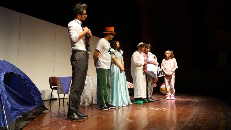 Minikler ‘Uykum Geri Gel’i Çok Beğendi