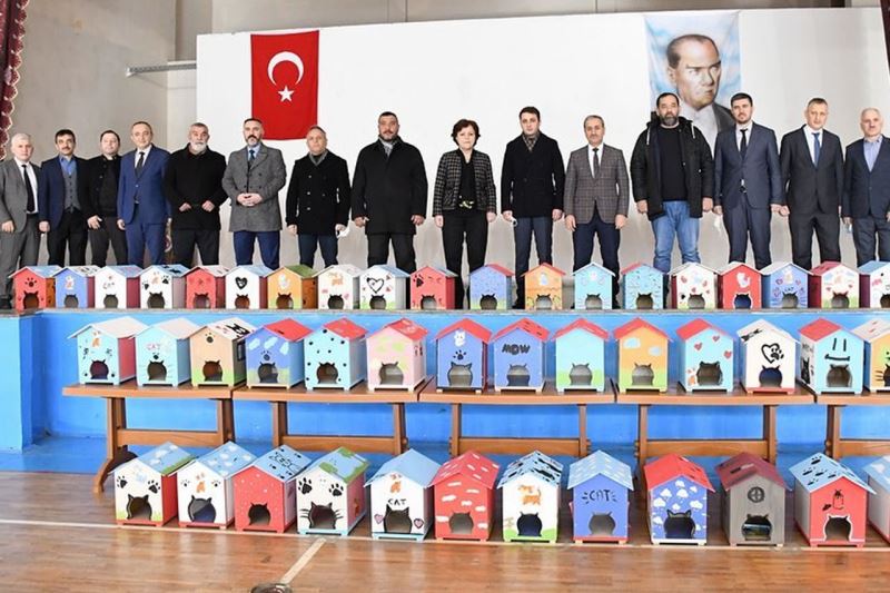 Kedi Evleri Sosyal Yaşam Merkezlerimize ve Okullarımıza Dağıtıldı