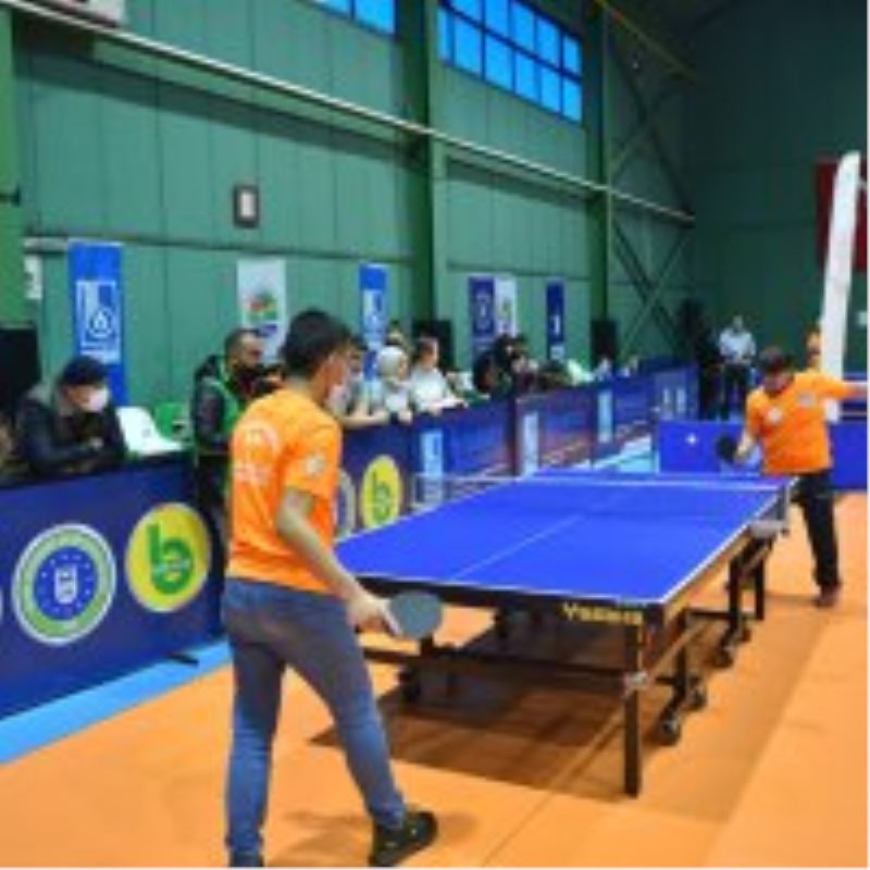 Masa tenisinde özel buluşma