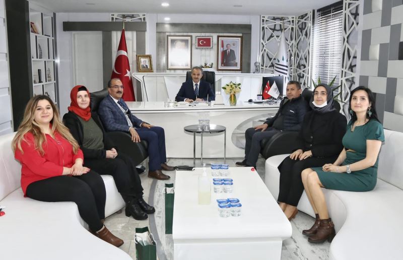 YEŞİLAY ADIYAMAN ŞUBESİNDEN, BAŞKANIMIZA ZİYARET