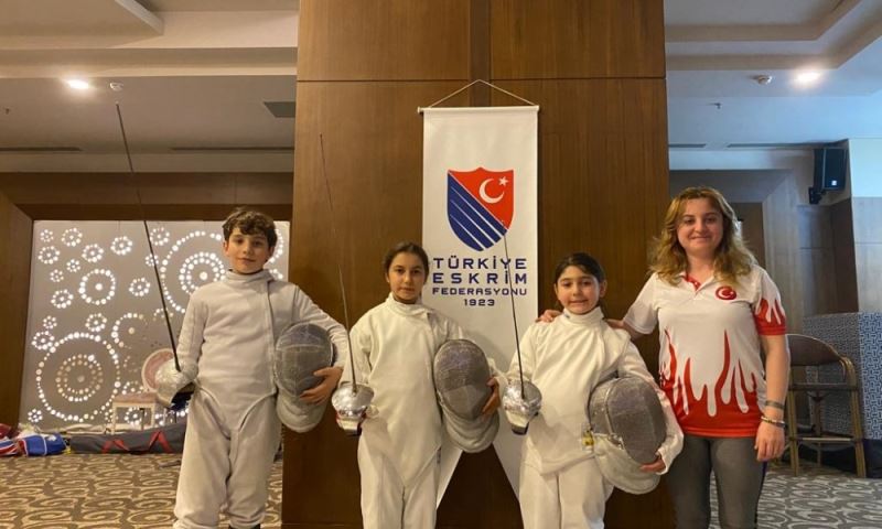 Eskrimcilerimiz Gelişim Kampına Katıldı