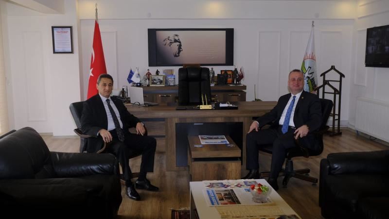 SİNOP VALİSİ EROL KARAÖMEROĞLU BELEDİYE BAŞKANLIĞIMIZI ZİYARET ETTİ