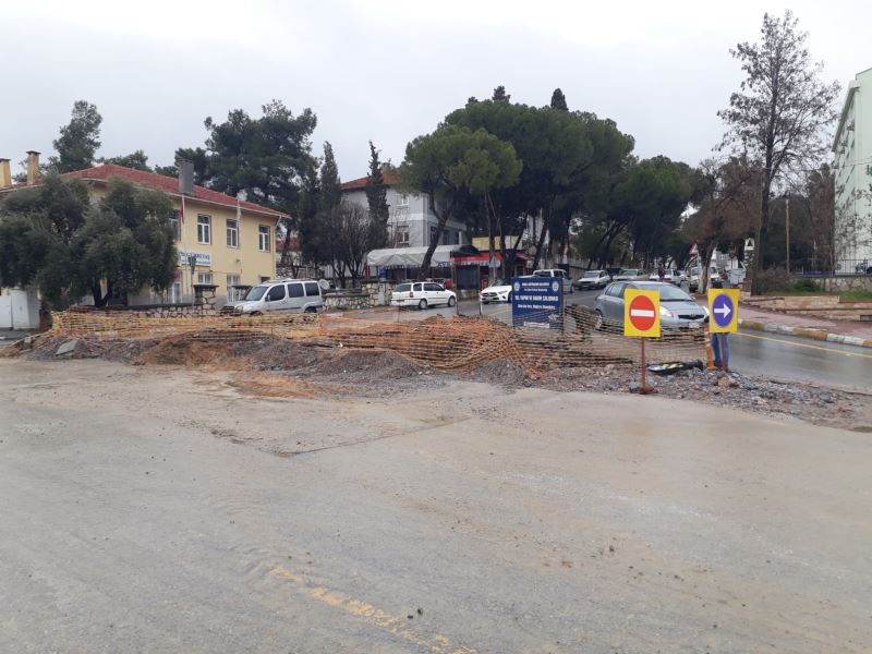 Yatağan’da alt yapı çalışmaları devam ediyor
