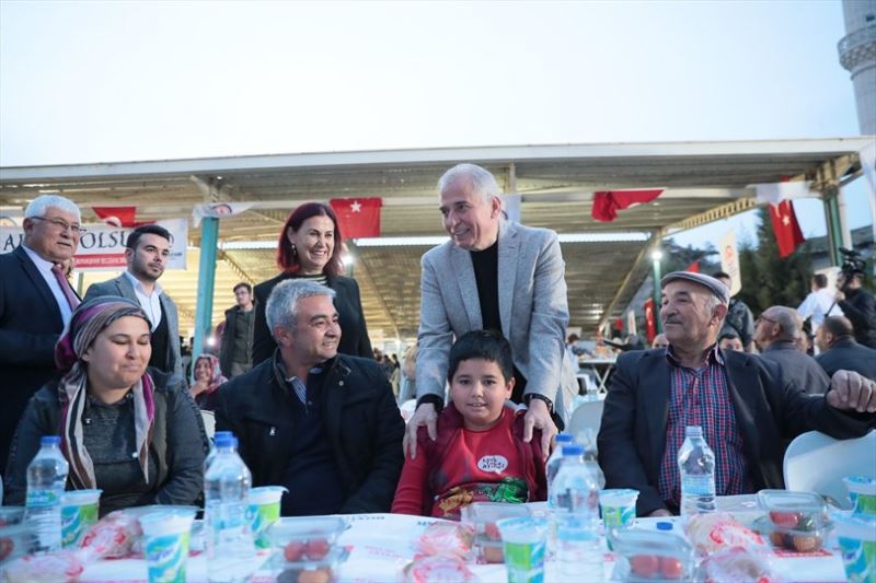 Büyükşehir Denizlilileri mahalle iftarlarında buluşturuyor