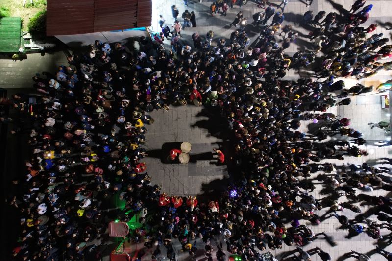 BELEDİYEMİZ MEHTERAN EKİBİNDEN ÇOCUKLARA ÖZEL KONSER