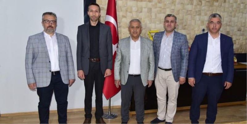 ZEYBEK BAŞKAN´DAN MAAŞLARA ZAM MÜJDESİ