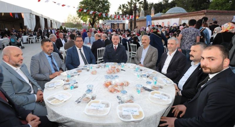 Gebzeliler Kadir Gecesinde Büyük İftarda Buluştu