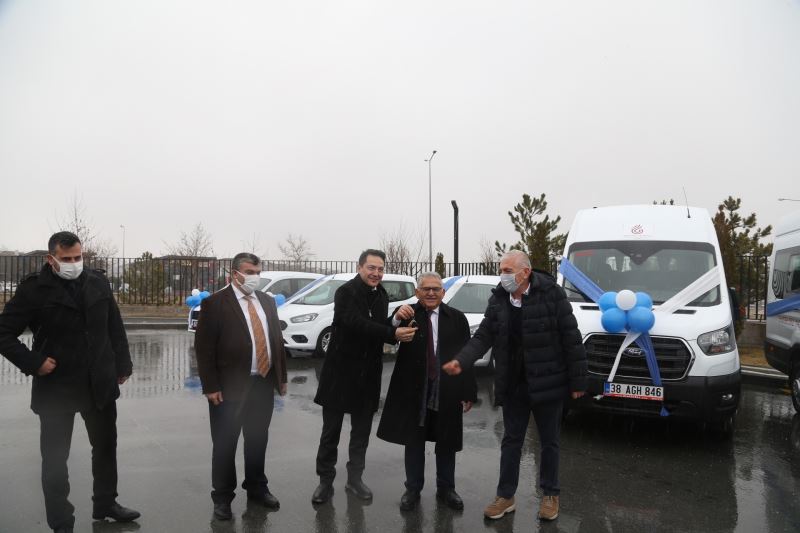 Büyükkılıç’tan Engelsiz Yaşam Merkezi’ne 5 Milyon TL’lik Yeni Araç Desteği